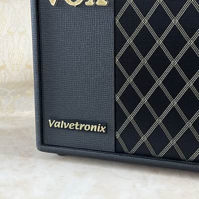 Vox VT20X 20-Watt 1x8" Digital Modeling Guitar Combo image 2