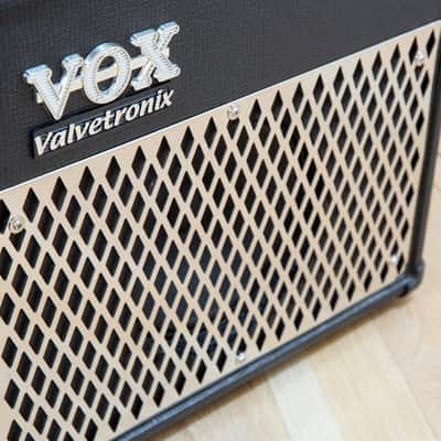 Vox Valvetronix AD15VT 15-Watt 1x8" Modeling Guitar Combo image 6