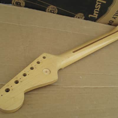 90's FENDER STRATOCASTER '57 MAPLE NECK - made in USA - NITRO FINISH image 3