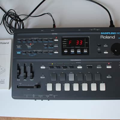 Rare Roland JS-30 Sampling Workstation 1995 Boxed image 1