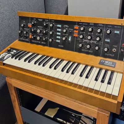 Moog Minimoog Model D Reissue 44-Key Monophonic Synthesizer