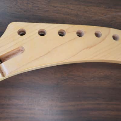 Banana Headstock Maple Guitar Neck Fits ESP & Kramer #1 Baretta Dinky 1984 Pacer Possibly Gibson Explorer Body Shapes As well + Many Models Floyd Rose image 4