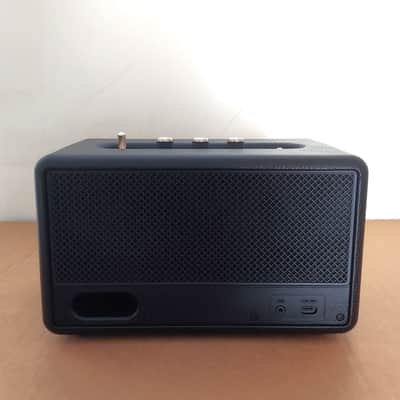 Marshall Kilburn III Portable Bluetooth Speaker- Black & Brass image 4