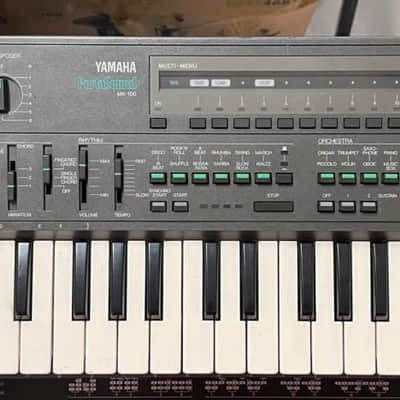 Yamaha Portasound MK-100 49key Synthesizer Keyboard Used In Mint Condition