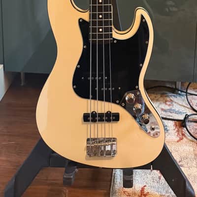 Fender MIJ Aerodyne Jazz Bass image 13