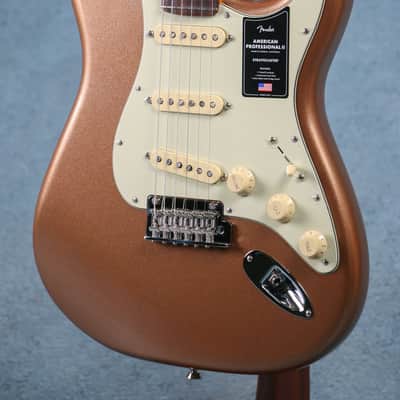 Fender DE American Professional II Stratocaster - Firemist Gold - US240012131 - Clearance image 4