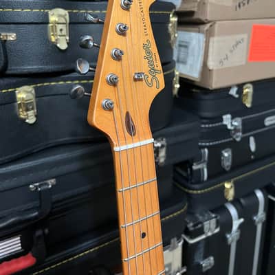 Fender Squire 40th Anniversary Vintage Edition Stratocaster 2000’s - Two Color Sunburst image 3