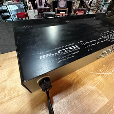 The MOAT Bridging Adapter by SUMO Electric Company image 7