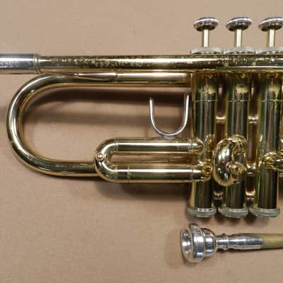 Bach TR300 Student Trumpet image 3