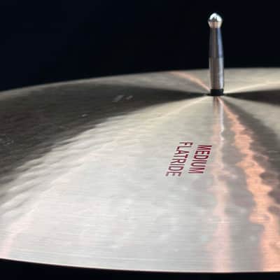 Paiste 20" Formula 602 Medium Flat Ride Cymbal - 2270g image 8