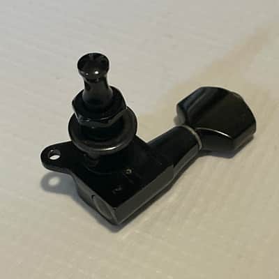 1980's Japan Charvel Jackson Import Model 1 Series R Logo Tuners Tuning Pegs 6 In Line image 10