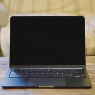 Apple MacBook Air 13” Midnight 32GB Ram 1TB 2025 - Midnight image 4
