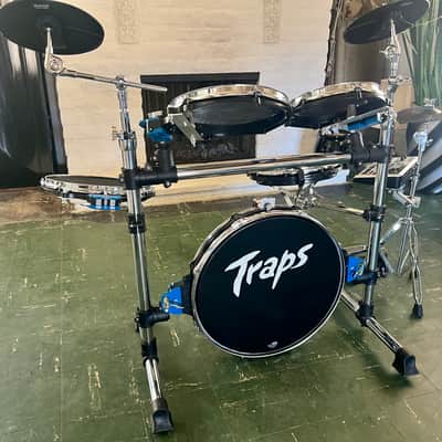 Traps Drum Kit, Alesis DM10 Custom Accoustic/Electric 2025 - Black/Chrome with Blue Accents image 2