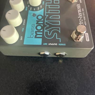 Electro-Harmonix Bass Mono Synth 2019 - Present - Gray image 3