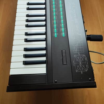 YAMAHA-DX7 FM synthesizer original from 1983 image 9