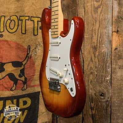 Fender Standard Stratocaster with Maple Fretboard 1983 - Sienna Sunburst image 2