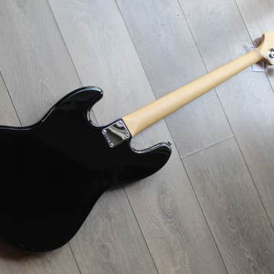 FENDER "Jazz Bass Standard Black" 4, 32 KG image 2