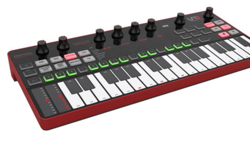 IK Multimedia UNO Synth Pro Desktop 32-Key Analog Synthesizer