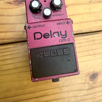 Boss DM-2 Delay Pedal | Reverb
