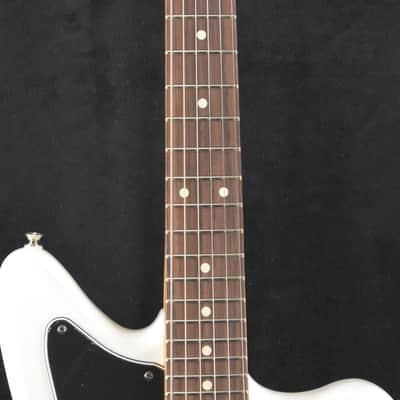 Mint Fender Player II Jaguar Polar White Rosewood Fingerboard image 4