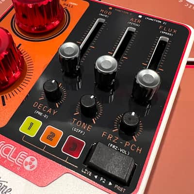 SHIP NOW! Cornerstone & Paul Davids NUCLEO Stereo Atmospheric Reverb / Shimmer Guitar Pedal image 4
