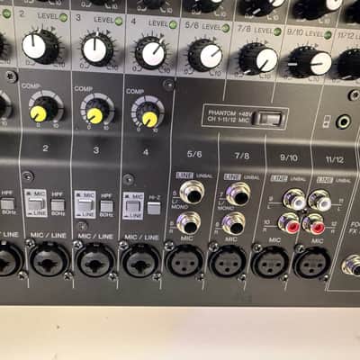 Yamaha EMX7 12 Channel 1400-Watt Powered Analog Mixer 2017 - Present - Black image 5