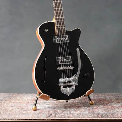 Grez Mendocino Black / Natural w/ Dynasonic Pickups & TK Smith vibrato image 2