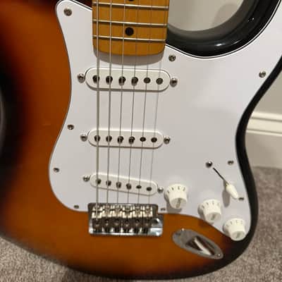 Fender Standard Stratocaster with Maple Fretboard 1998 - 2005 - Brown Sunburst image 4