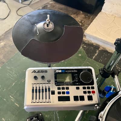 Traps Drum Kit, Alesis DM10 Custom Accoustic/Electric 2025 - Black/Chrome with Blue Accents image 15
