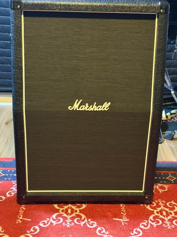 Marshall MX212AR 160-Watt 2x12" Vertical Angled Guitar Speaker Cabinet 2012 - Present - Black image 1