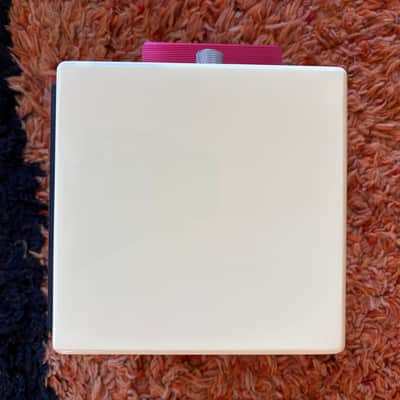 Avantone Pro Active MixCubes (Single) 2011 - Present - Buttercream image 4