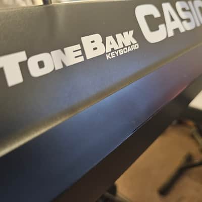 Casio CT-700 Tone Bank Keyboard w/ Original Box, Booklet & Stands image 7