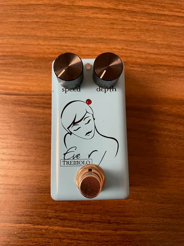 Red Witch Eve Tremolo トレモロ エフェクター Eve Tremolo - Red Witch Seven Sisters Pedal Review - YouTube
