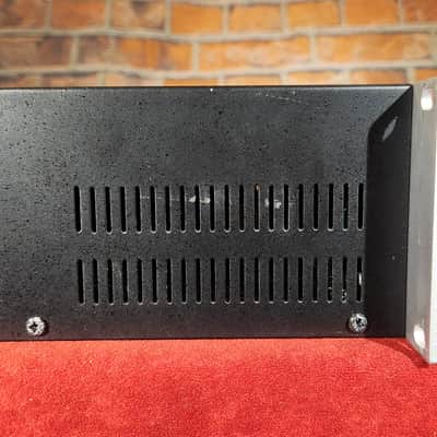 dbx 231s Dual Channel 31-Band EQ image 7