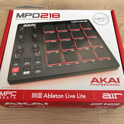 Akai MPD218 Drum Pad Controller - Black image 6