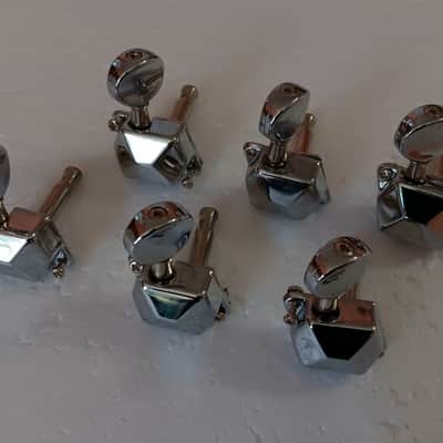 Squier Vintage Style Die Cast Tuning Machines Set (Replacement Tuners) 1990s-2000s - Chrome image 1