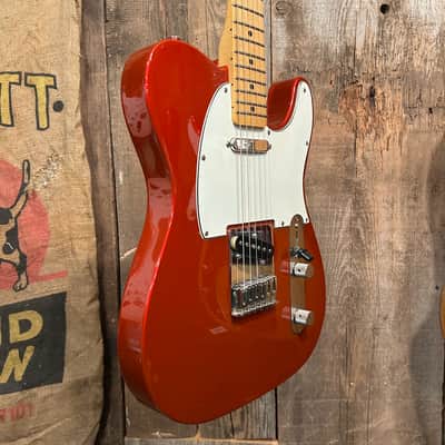 Fender Standard Telecaster 2018 - Candy Apple Red image 3