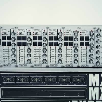 Simmons SDS5 / SDSV Modular Drum Synthesizer with Hi Hat Module + 7 Pads + MIDI in ATA Cases 1981 image 12