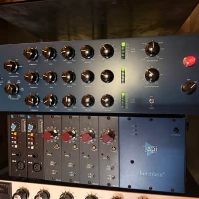 Tube-Tech SMC-2B Stereo Multiband Compressor 2010s - Blue image 2