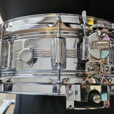 Rogers "5-Line" Dyna-Sonic 5x14" Brass Snare. "Beavertail" Lugs 1967 - 1974 - Chrome image 5