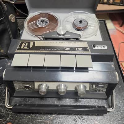 Akai CROSSFIELD X-IV Portable 4 track stereo tape recorder image 2