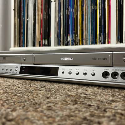 Toshiba SD-V592SU DVD/VHS Combo Player VCR Recorder No Remote TESTED READ image 3