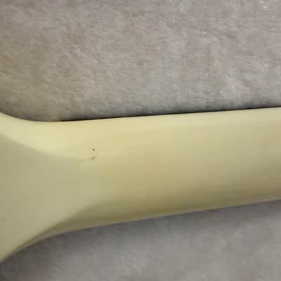 Gibson Guitar Of The Week #47 '84 Explorer Reissue 2007 - Alpine White image 18
