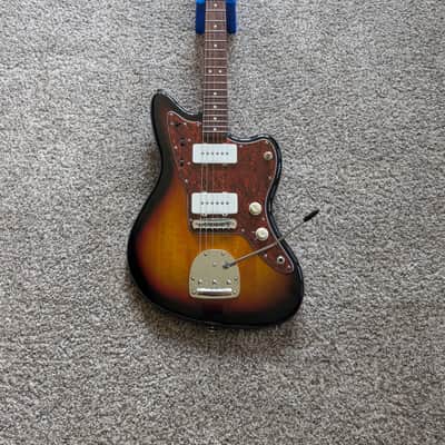 Squier Vintage Modified Jazzmaster with Rosewood Fretboard 2012 - 2017 - 3-Color Sunburst image 1