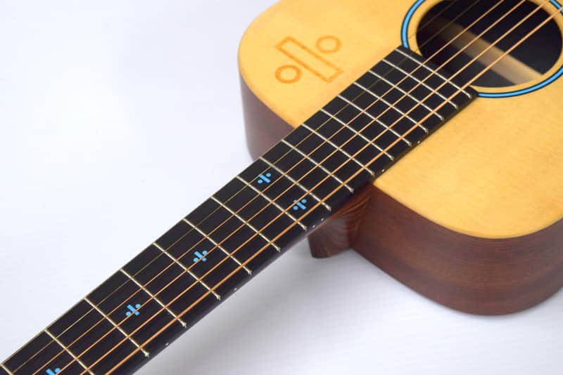 Martin Ed Sheeran 3 Divide ÷ Signature Edition Little Martin