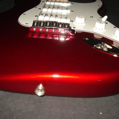 Fender American Special Stratocaster 2012 - Candy Apple Red image 5
