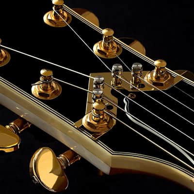The String Butler®  V2 - Gold image 6