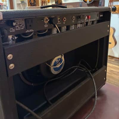 Fender Deluxe Reverb II 2-Channel 20-Watt 1x12" Guitar Combo (1982) image 5