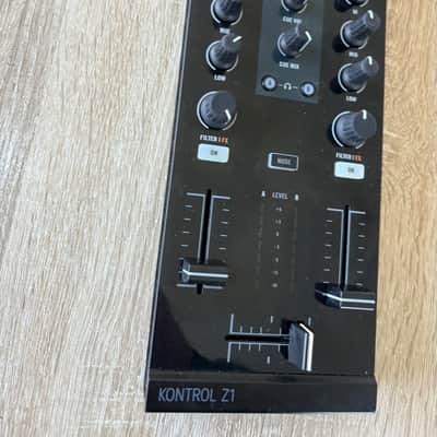 Native Instruments Traktor Kontrol Z1 2010s - Black image 3