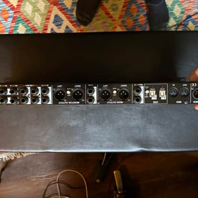 Radial KL-8 8-Channel Line Mixer 2019 - Present - Blue image 2